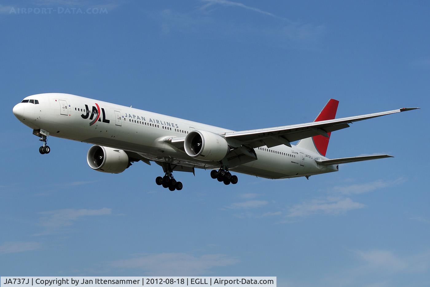 JA737J, 2007 Boeing 777-346/ER C/N 36126, Ja737J @ egll
