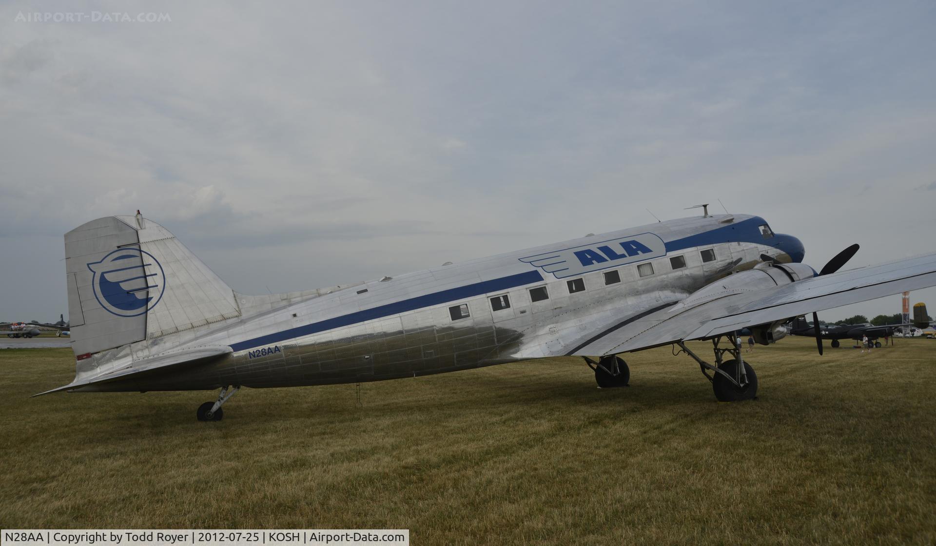 N28AA, 1940 Douglas DC-3A C/N 2239, Airventure 2012
