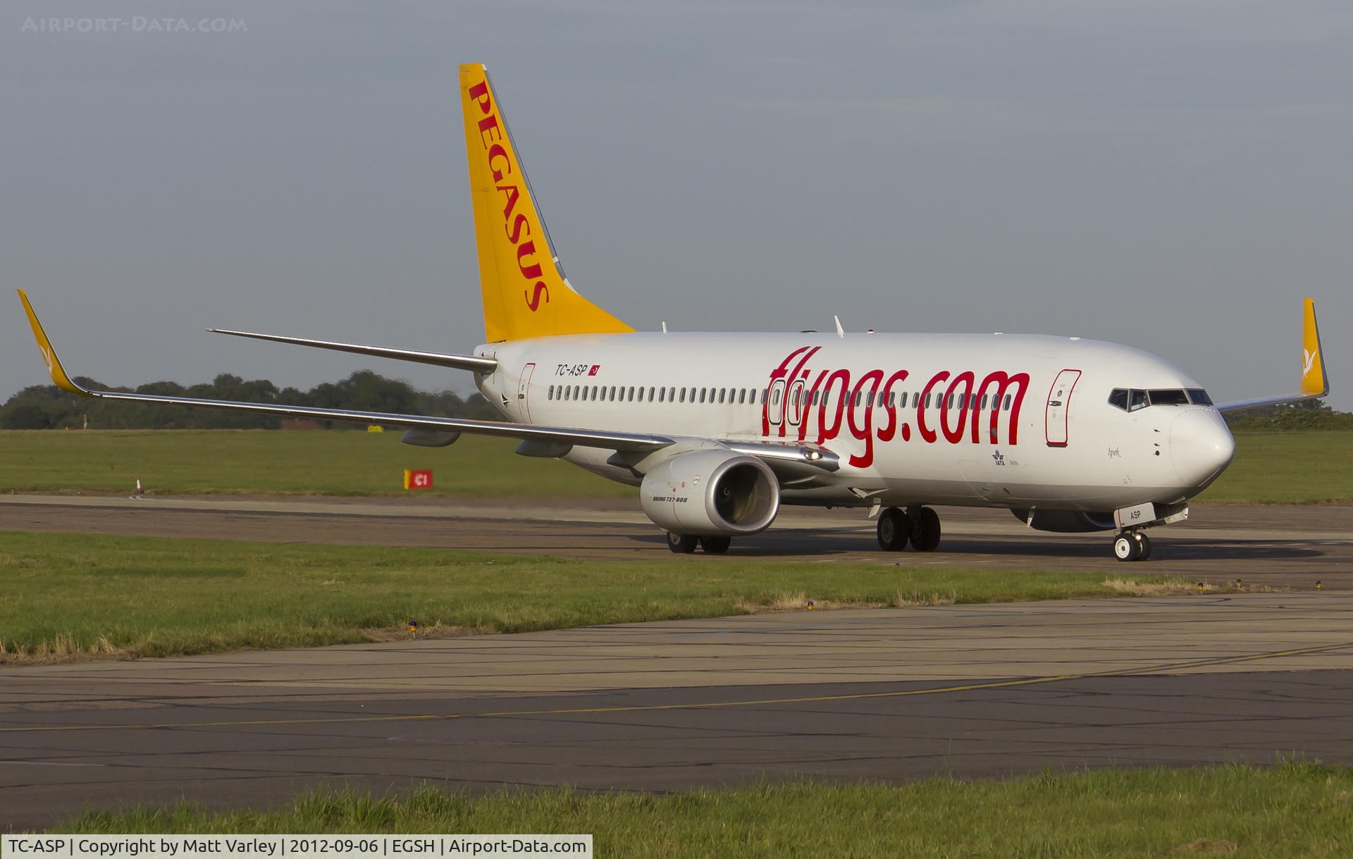 TC-ASP, 2011 Boeing 737-82R C/N 40011, Arriving at EGSH.