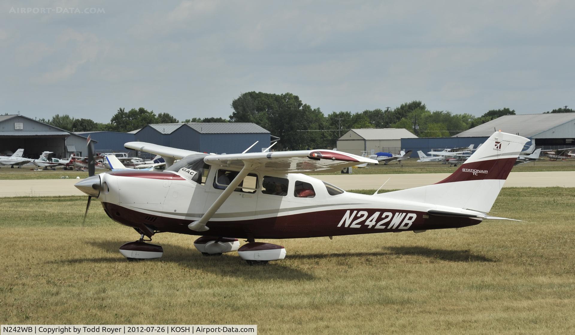N242WB, Cessna T206H Turbo Stationair C/N T20609037, Airventure 2012