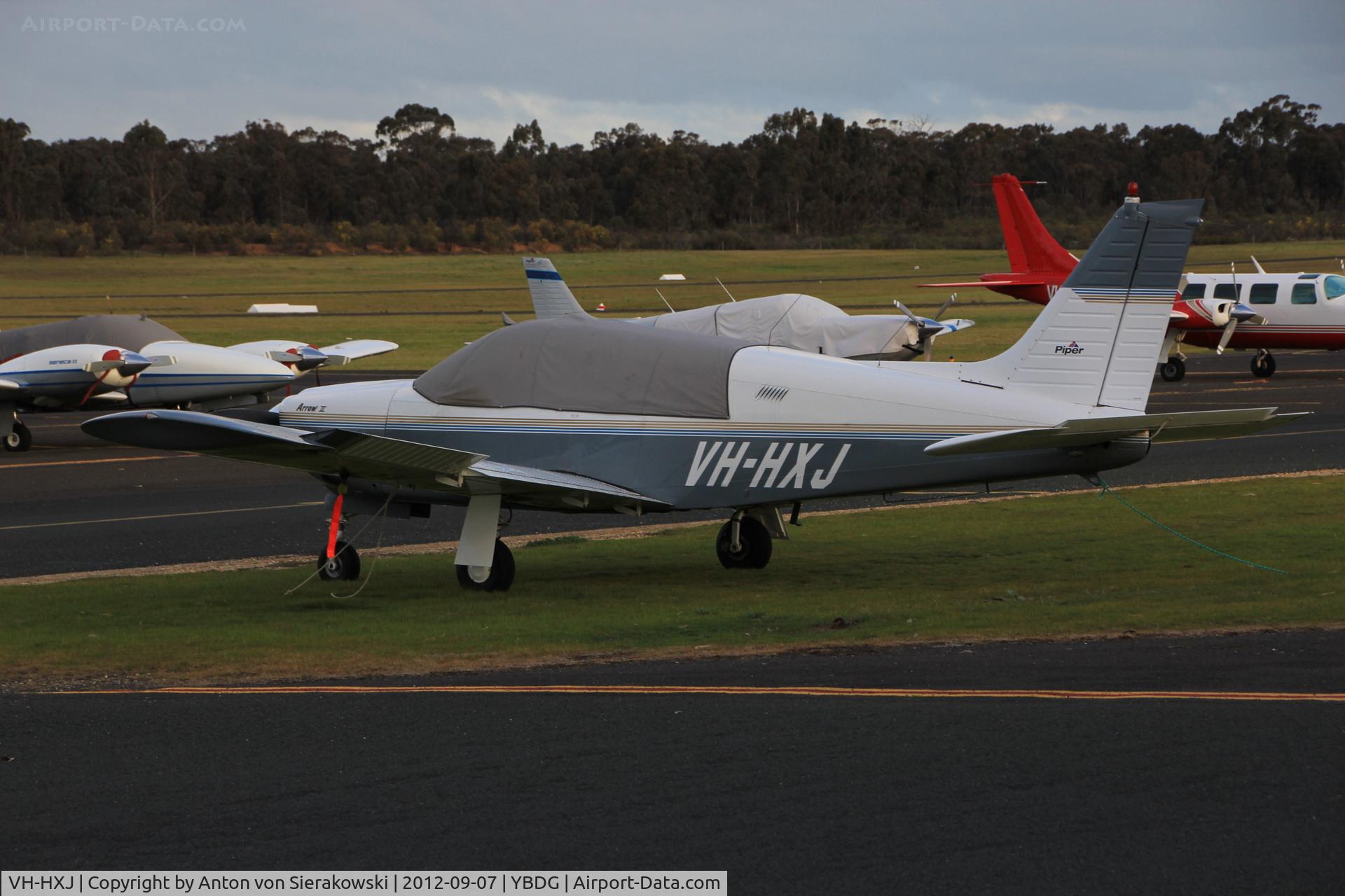 VH-HXJ, 1974 Piper PA-28R-200 C/N 28R-7435024, VH-HXJ @ YBDG Bendigo, Vic, Au.