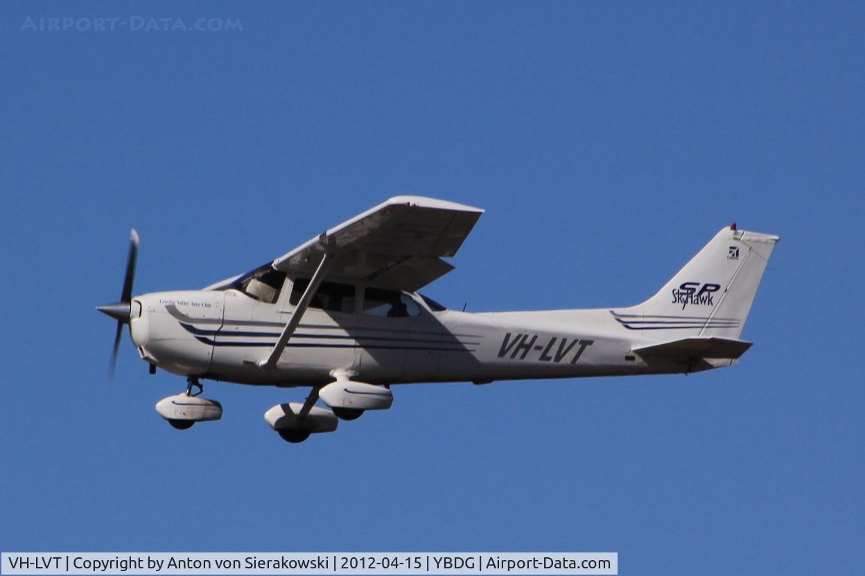 VH-LVT, 2003 Cessna 172S C/N 172S9389, VH-LVT @ YBDG Skyhawk SP