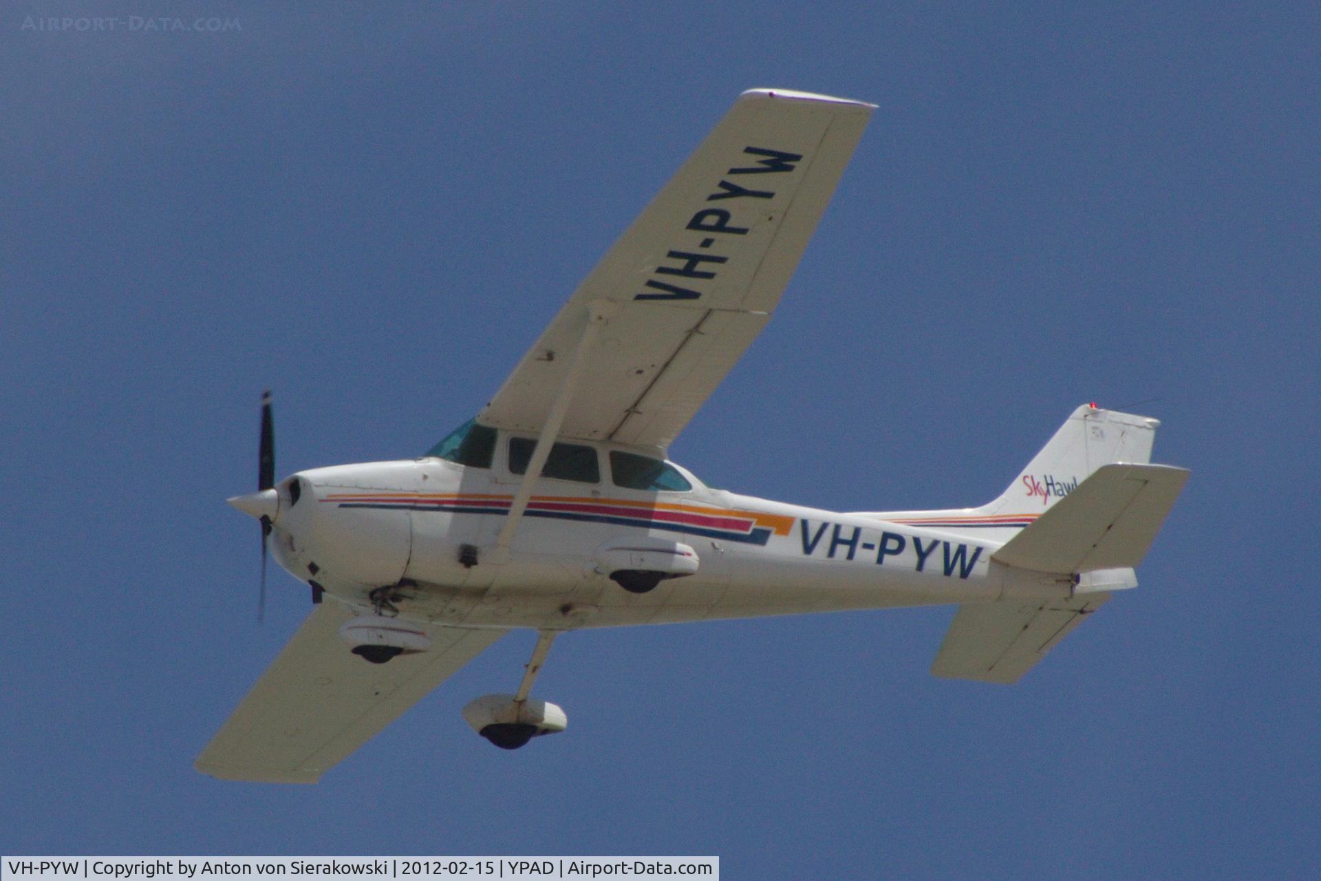 VH-PYW, 1977 Cessna 172N C/N 17270110, VH-PYW @ YPAD