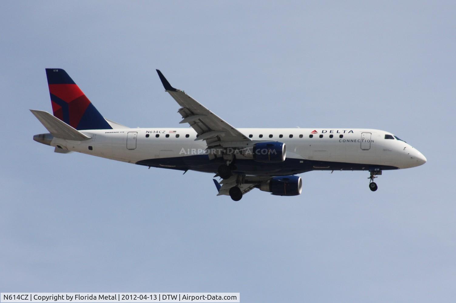 N614CZ, 2008 Embraer 175LR (ERJ-170-200LR) C/N 17000205, Compass EMB-175