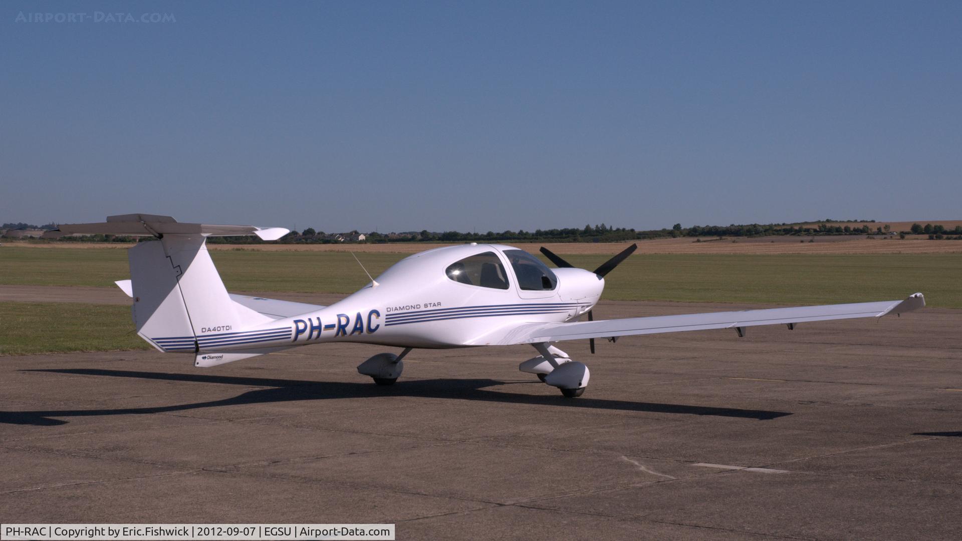 PH-RAC, 2005 Diamond DA-40D Diamond Star C/N D4.163, 2. PH-RAC at Duxford Airfield.