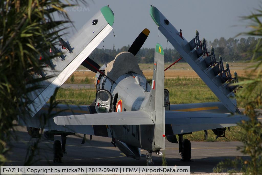 F-AZHK, Douglas AD-4N Skyraider C/N 7802, Parked