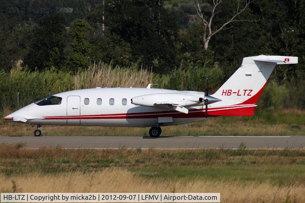 HB-LTZ, 2006 Piaggio P-180 Avanti II C/N 1105, Take Off