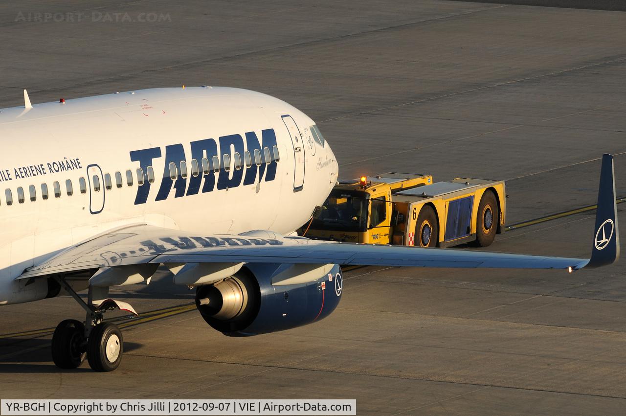 YR-BGH, 2003 Boeing 737-78J C/N 28438, TAROM
