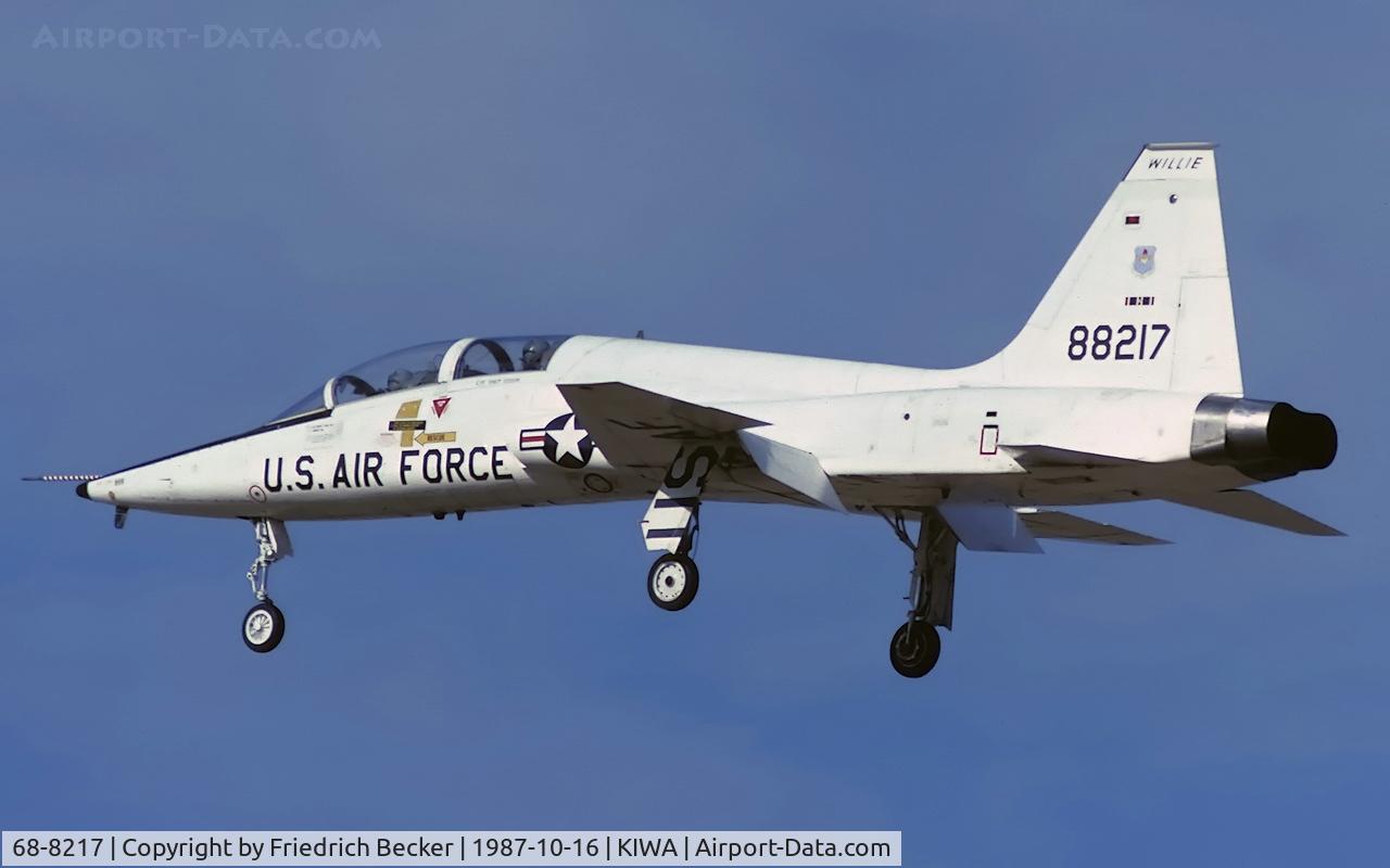 68-8217, 1968 Northrop T-38A Talon C/N T.6222, on final at Williams AFB