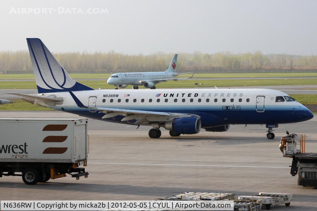 N636RW, 2004 Embraer 170SE (ERJ-170-100SE) C/N 17000052, Taxiing