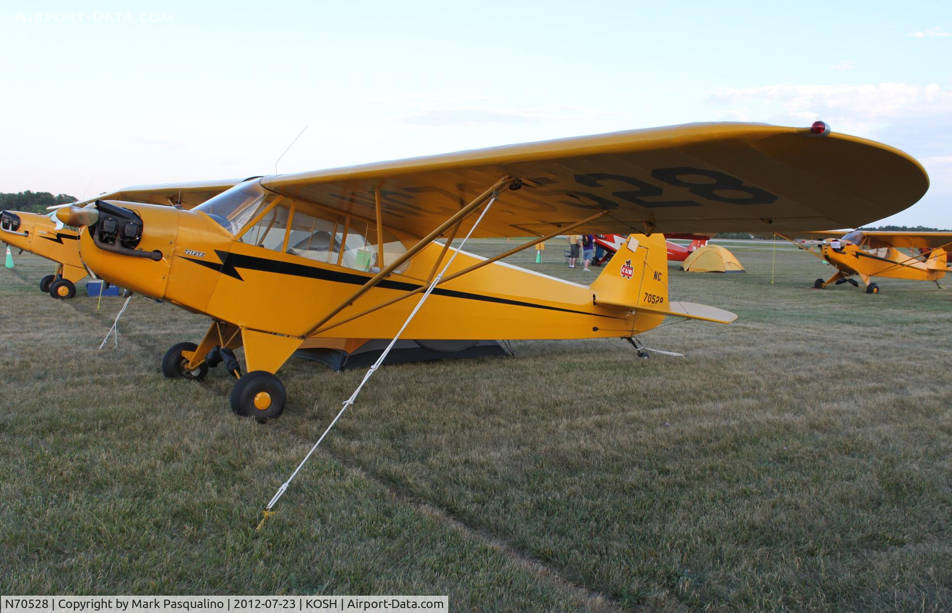 N70528, 1946 Piper J3C-65 Cub C/N 17542, Piper J3C-65