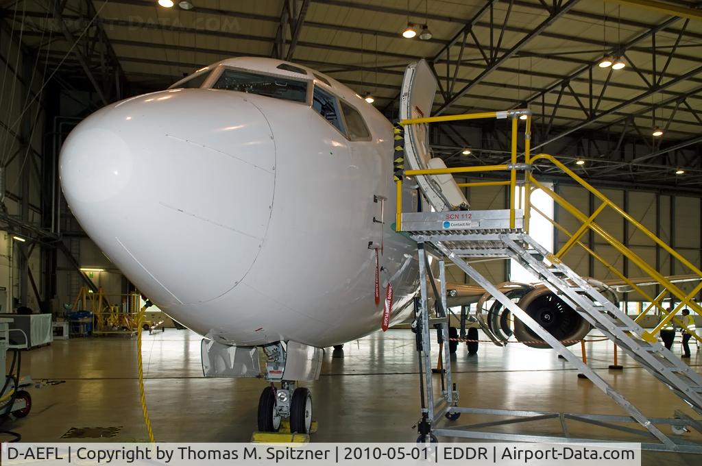D-AEFL, 1992 Boeing 737-4Y0 C/N 25178, D-AEFL inside of Contact Air maintenance facilities