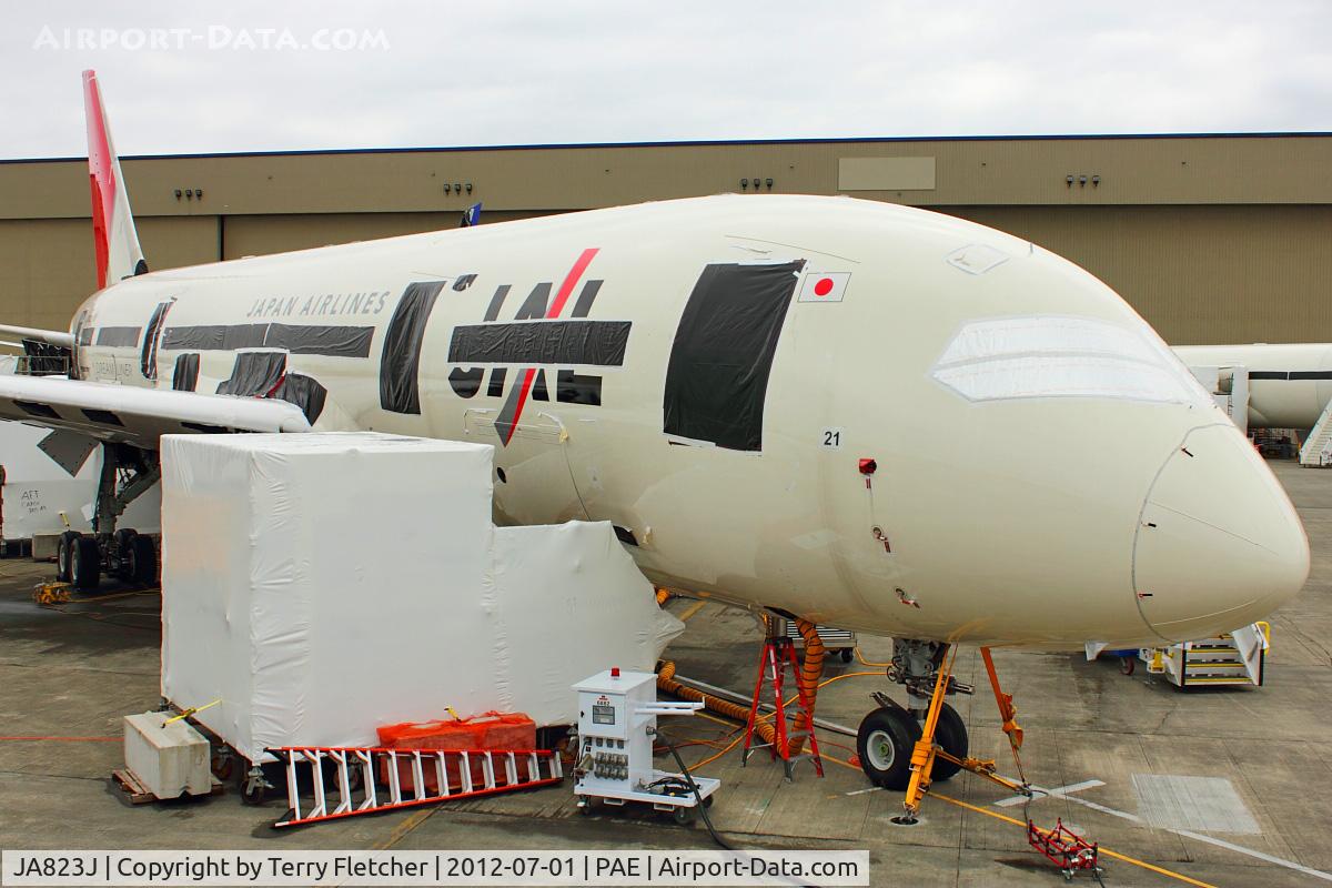 JA823J, 2013 Boeing 787-8 Dreamliner C/N 34833, 2011 Boeing B787-846, c/n: 34833 stored at Everett