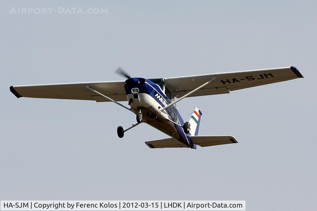 HA-SJM, Cessna 172M C/N 17261908, Dunakeszi