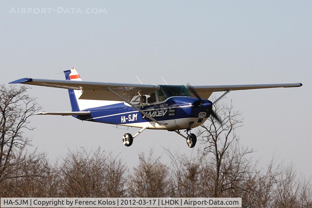 HA-SJM, Cessna 172M C/N 17261908, Dunakeszi