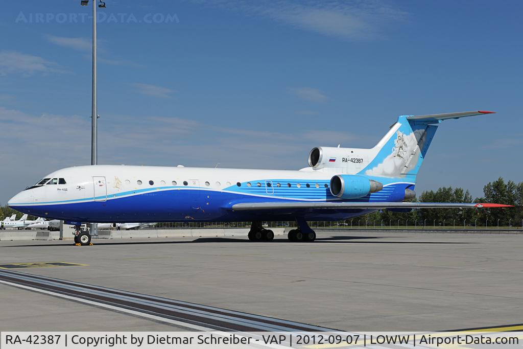 RA-42387, Yakovlev Yak-42D C/N 4520424016436, Yakovlev 42