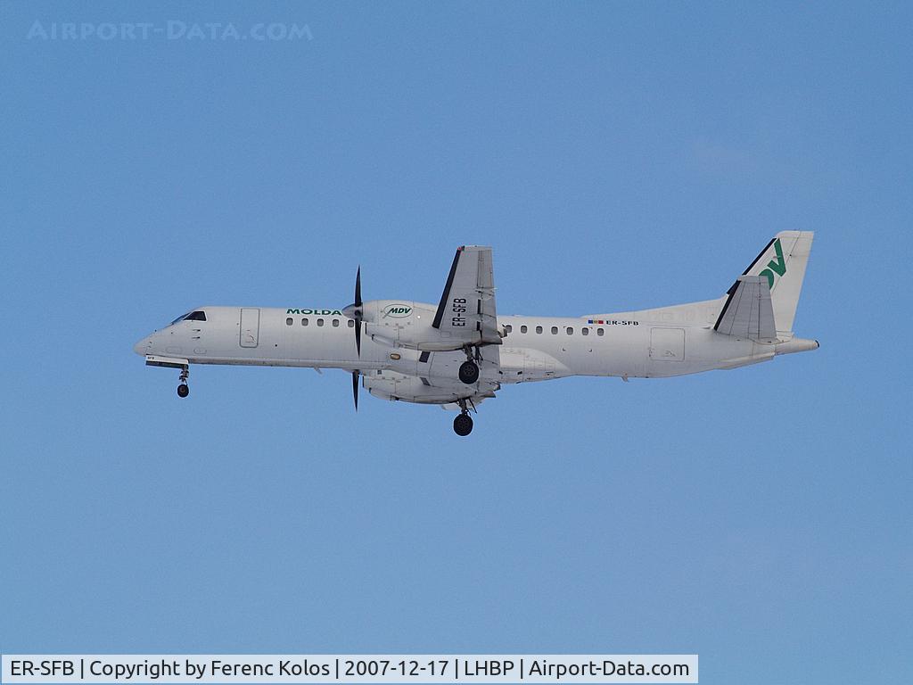 ER-SFB, 1995 Saab 2000 C/N 2000-022, Ferihegy