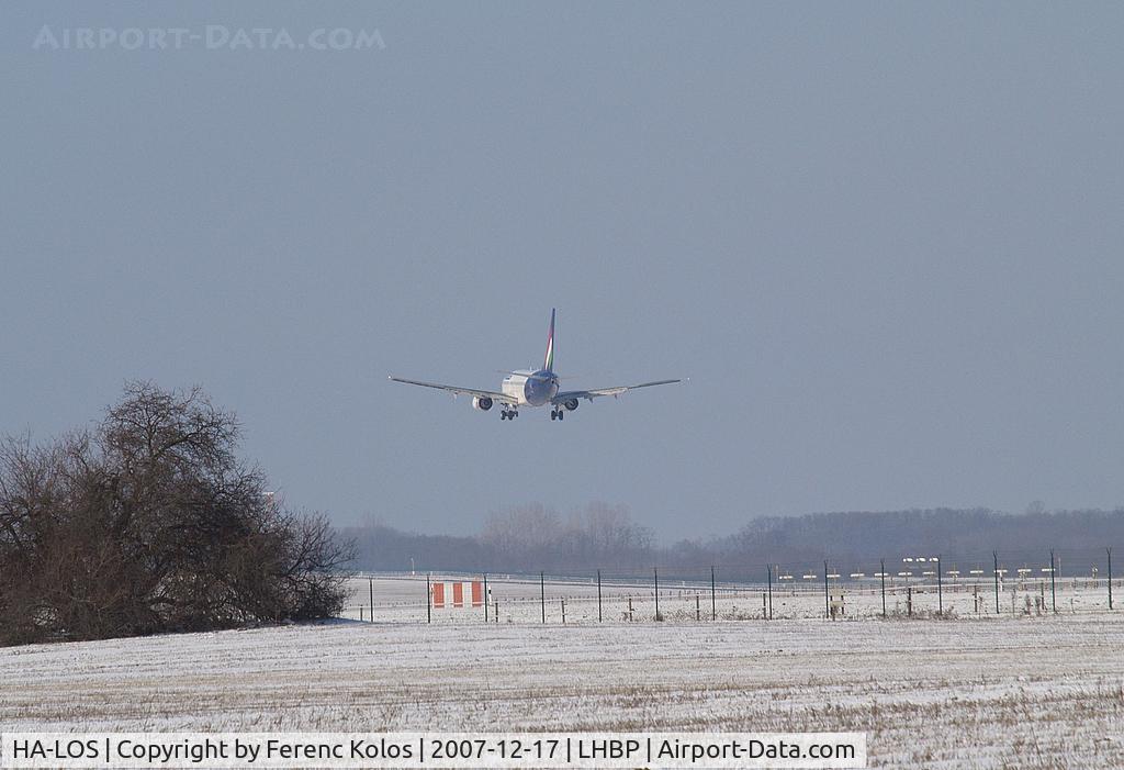 HA-LOS, 2005 Boeing 737-7Q8 C/N 29359, Ferihegy
