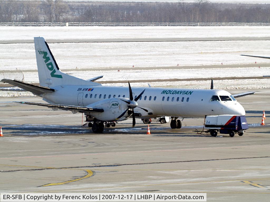 ER-SFB, 1995 Saab 2000 C/N 2000-022, Ferihegy