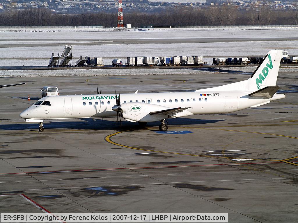 ER-SFB, 1995 Saab 2000 C/N 2000-022, Ferihegy