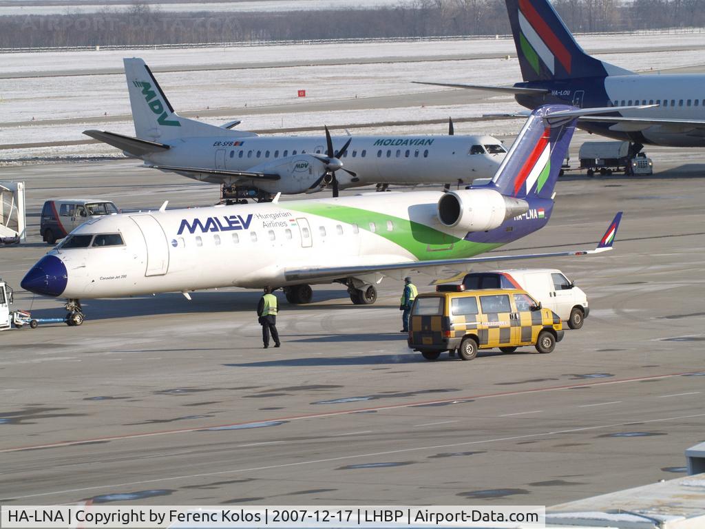 HA-LNA, 2002 Canadair CRJ-100ER (CL-600-2B19) C/N 7676, Ferihegy