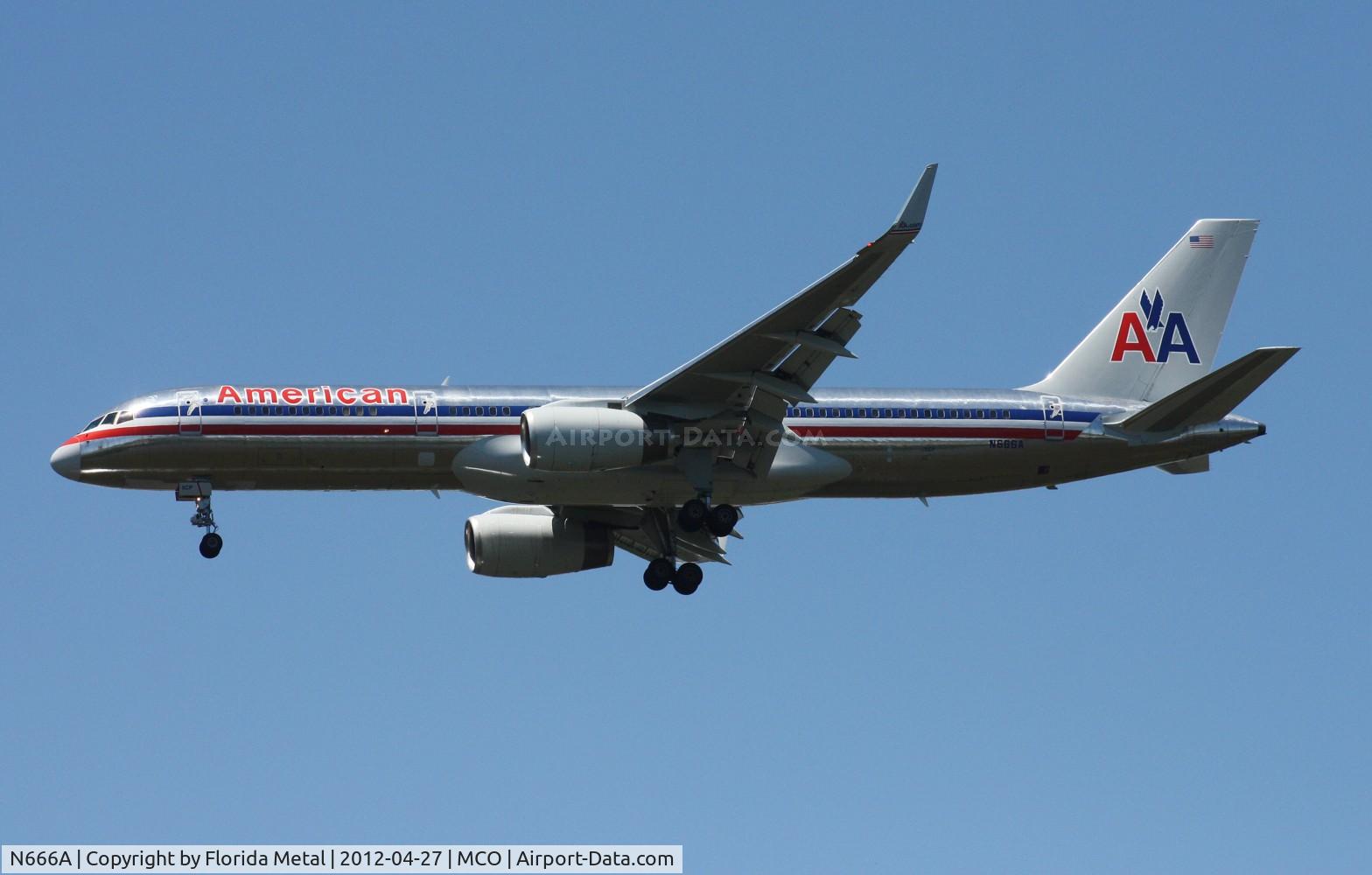 N666A, 1992 Boeing 757-223 C/N 25300, American 757