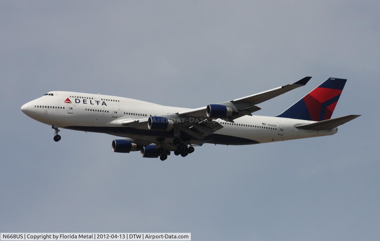 N668US, 1990 Boeing 747-451 C/N 24223, Delta 747