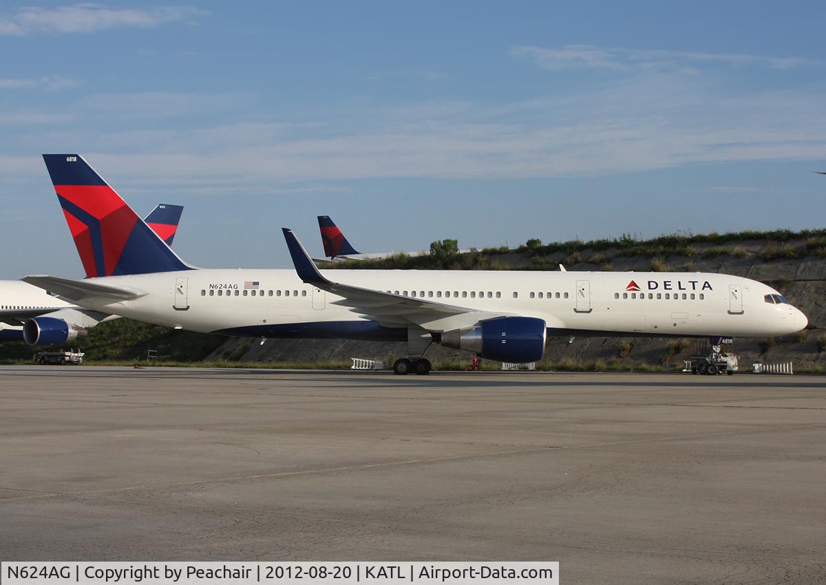 N624AG, 1993 Boeing 757-2Q8 C/N 25624, Just out of the hangar at Delta TechOps - ATL- New aircraft for Delta Air Lines