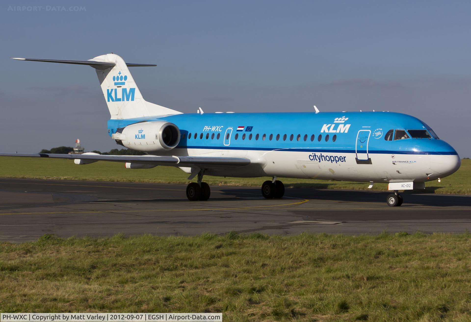 PH-WXC, 1996 Fokker 70 (F-28-0070) C/N 11574, Arriving at EGSH.