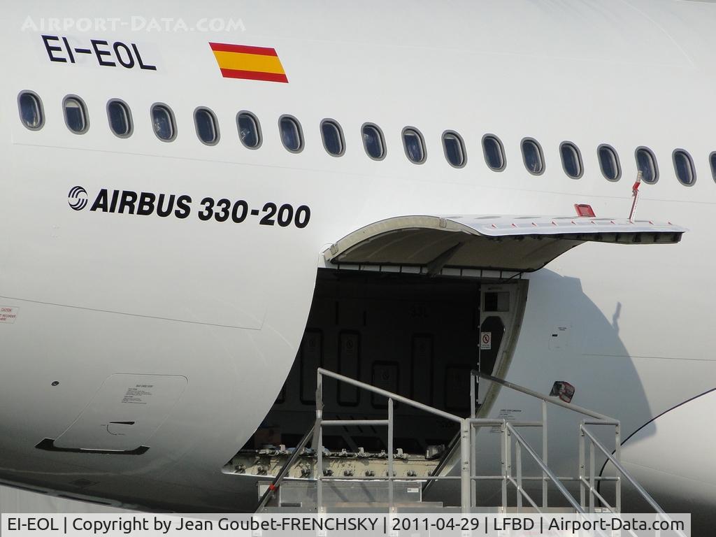 EI-EOL, 2004 Airbus A330-243 C/N 597, cargo door