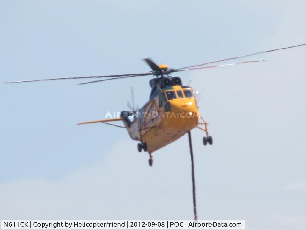 N611CK, 1961 Sikorsky SH-3H Sea King C/N 148966, Turning final for landing area on the northside