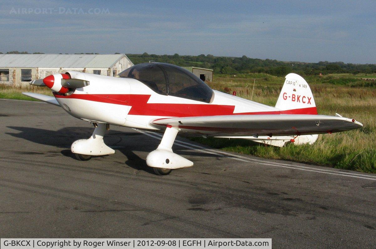 G-BKCX, 1982 Mudry CAP-10B C/N 149, Visiting CAP 10B.