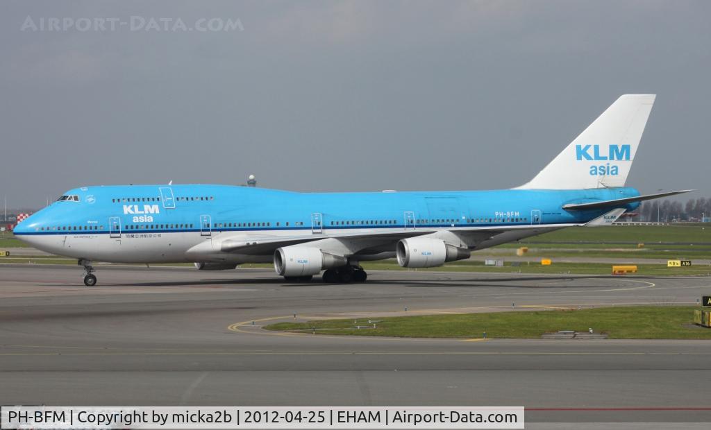 PH-BFM, 1992 Boeing 747-406BC C/N 26373, Taxiing