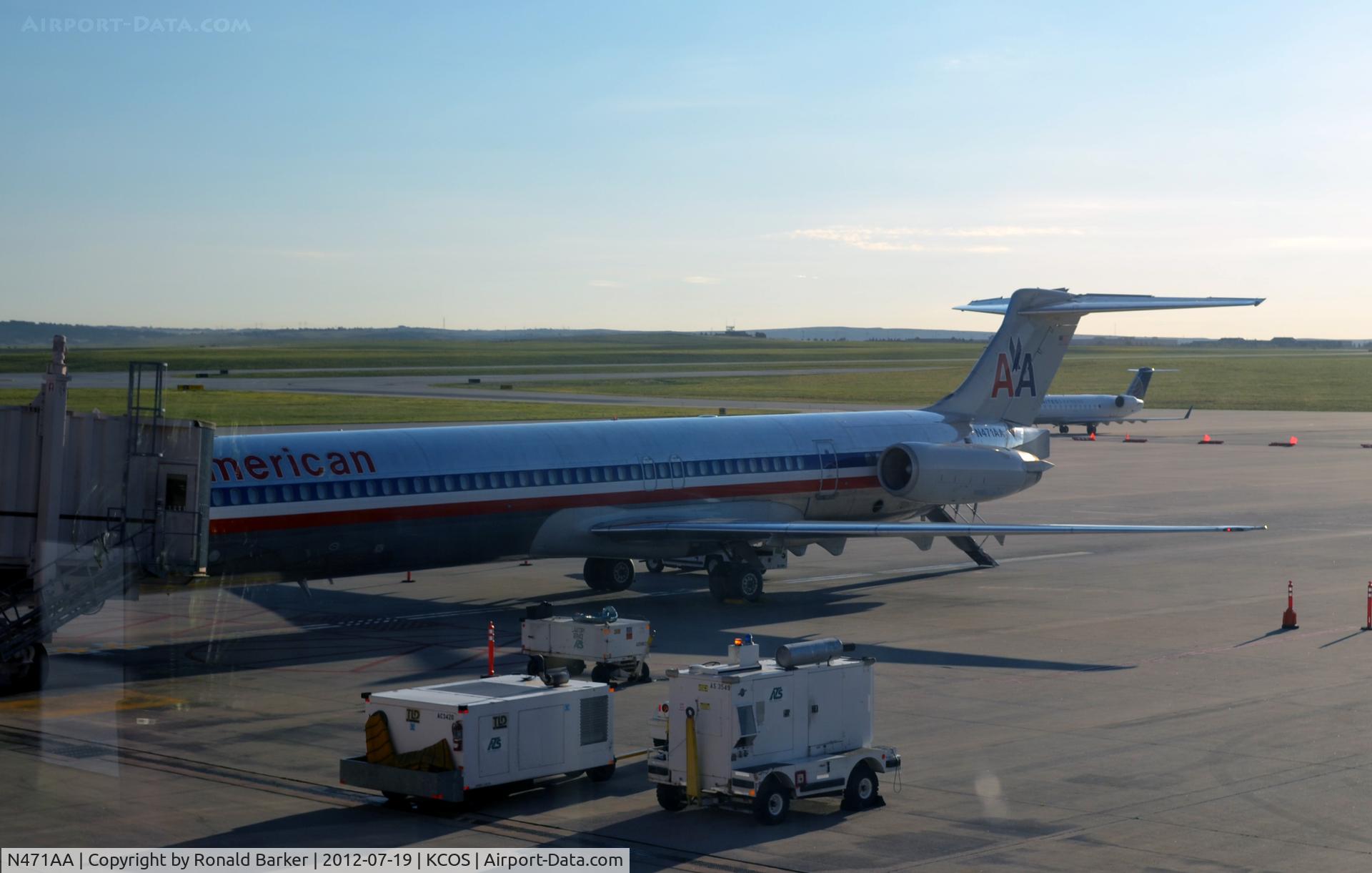 N471AA, 1988 McDonnell Douglas MD-82 (DC-9-82) C/N 49601, The Springs