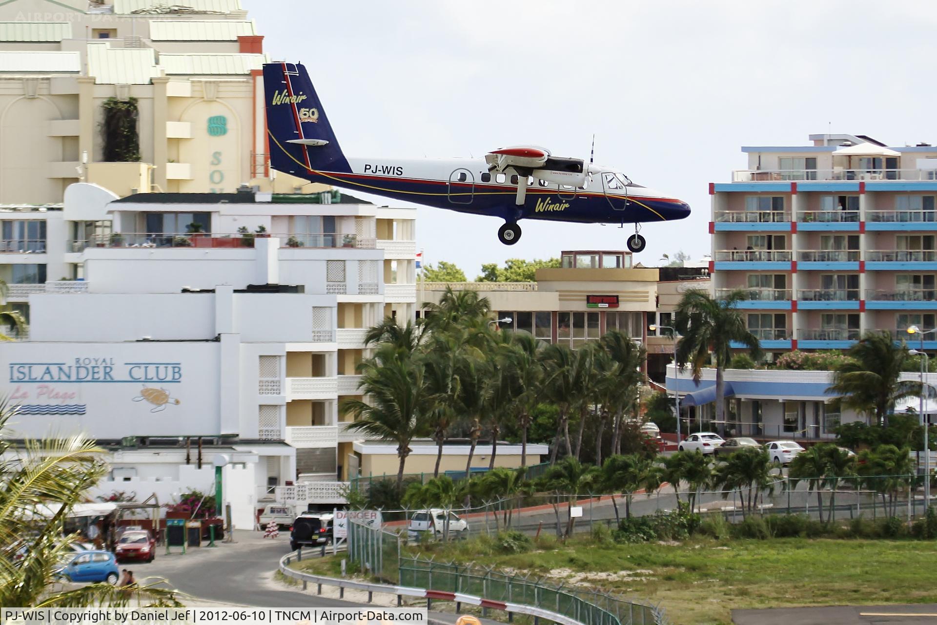 PJ-WIS, 1975 De Havilland Canada DHC-6-300 Twin Otter C/N 447, PJ-WIS