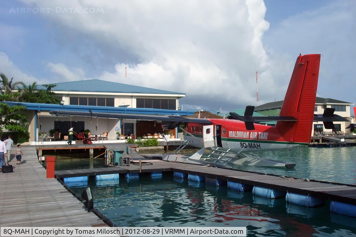 8Q-MAH, 1973 De Havilland Canada DHC-6-300 Twin Otter C/N 374, 