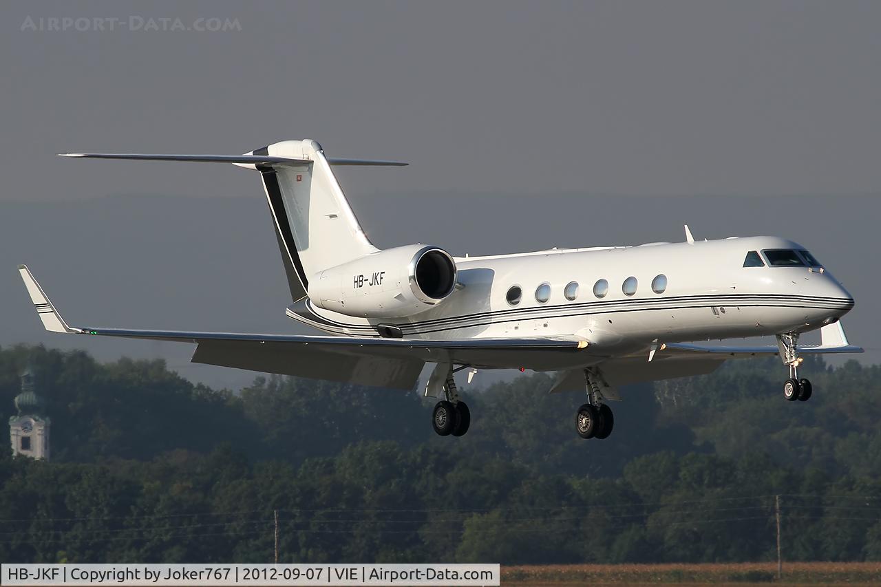 HB-JKF, 2010 Gulfstream Aerospace GIV-X (G450) C/N 4203, Private