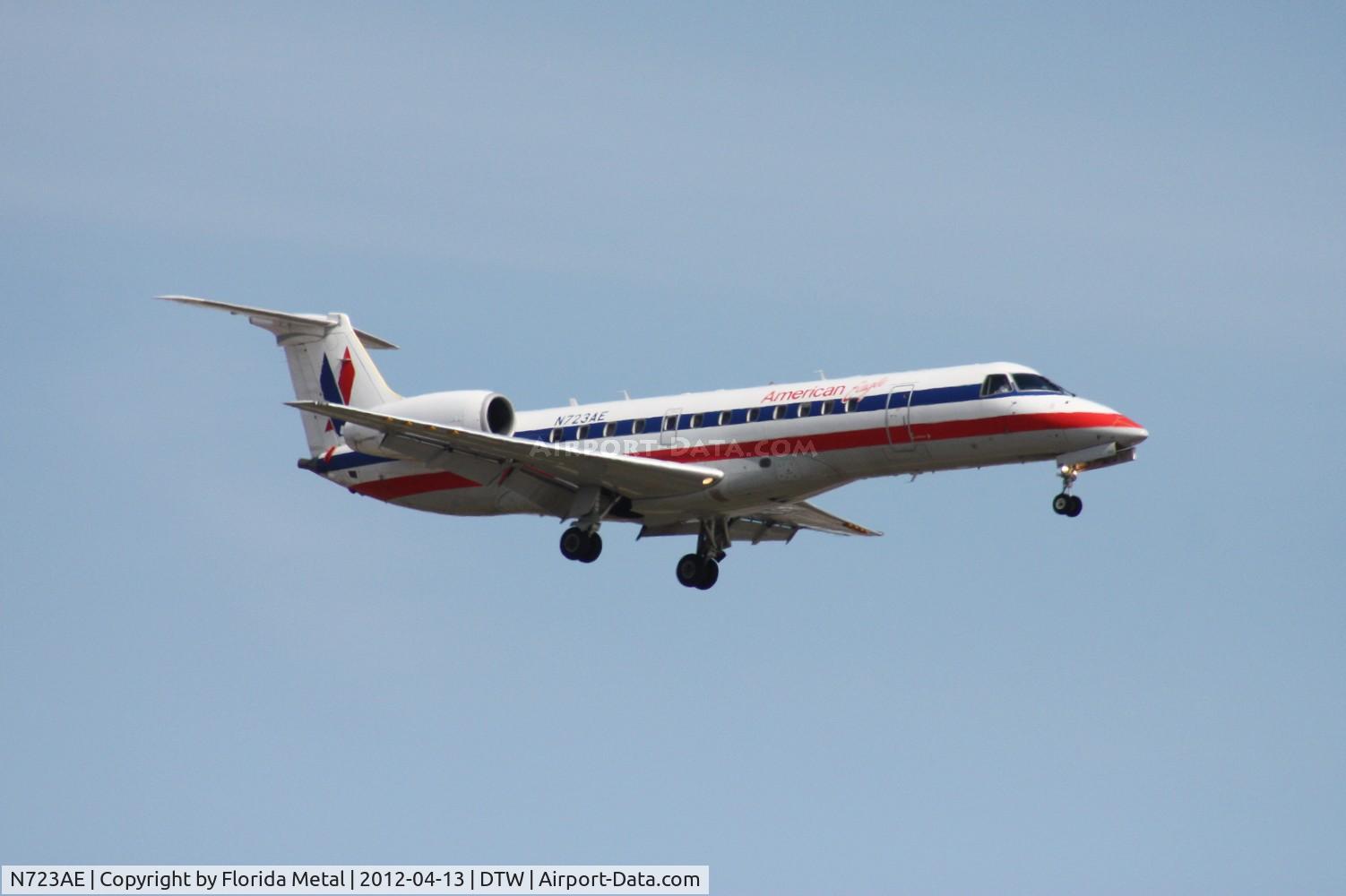N723AE, 2000 Embraer ERJ-135LR (EMB-135LR) C/N 145288, American Eagle E135