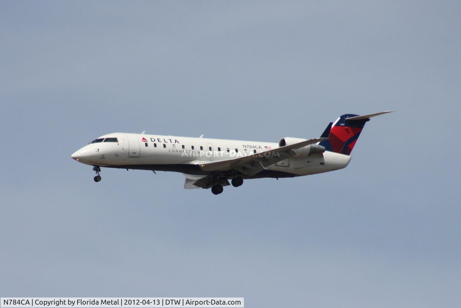 N784CA, 1999 Bombardier CRJ-100ER (CL-600-2B19) C/N 7319, Comair CRJ