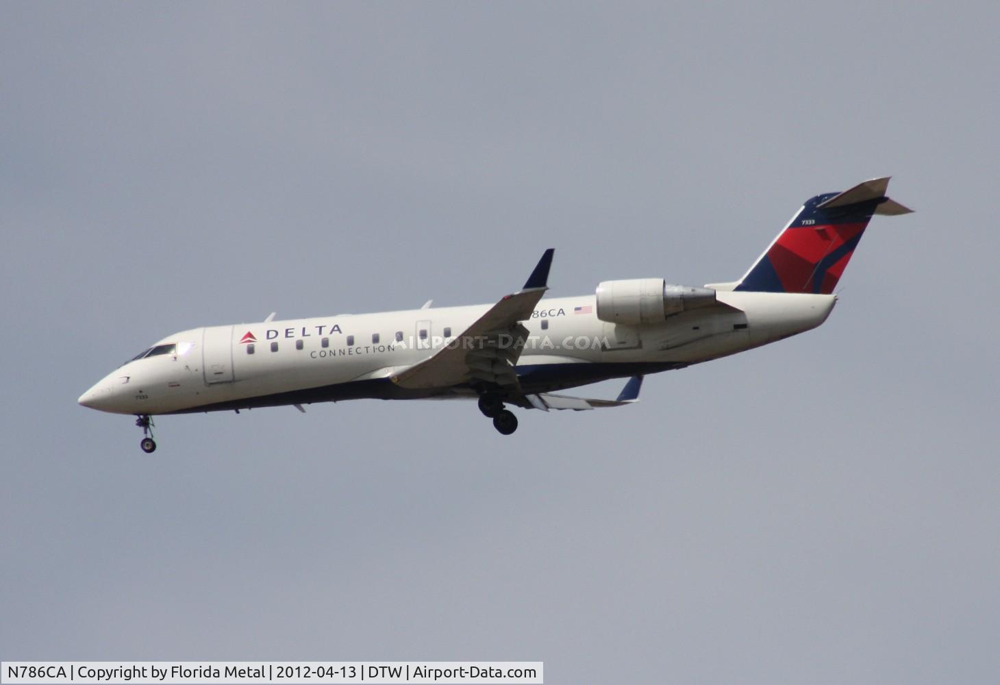 N786CA, 1999 Bombardier CRJ-100ER (CL-600-2B19) C/N 7333, Comair CRJ