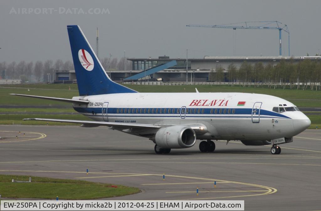 EW-250PA, 1995 Boeing 737-524 C/N 26319, Taxiing