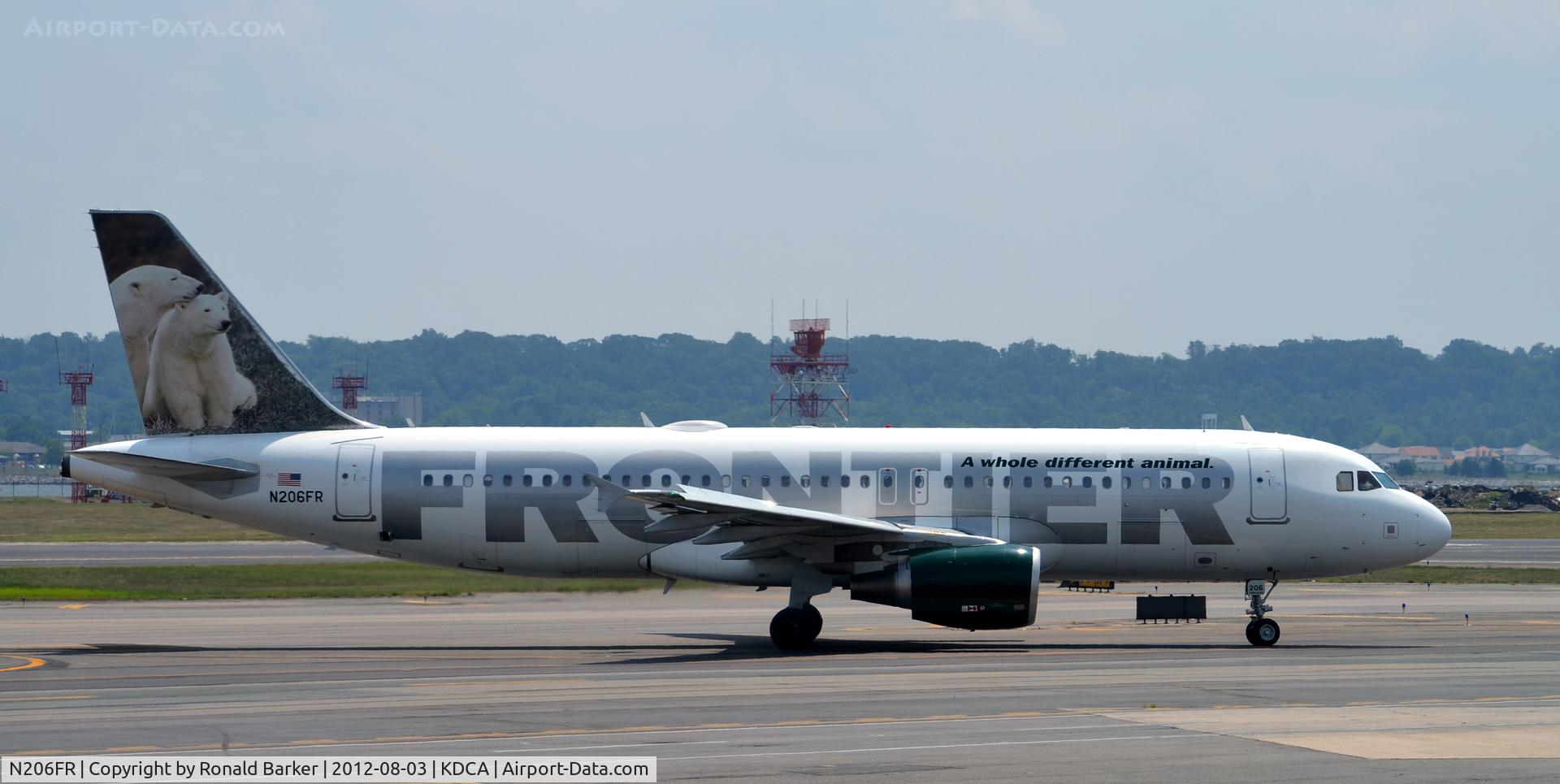 N206FR, 2010 Airbus A320-214 C/N 4272, Taxi DCA