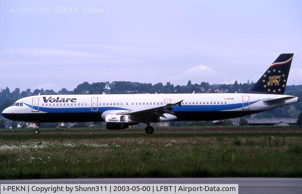I-PEKN, 2001 Airbus A321-211 C/N 1607, Landing rwy 20