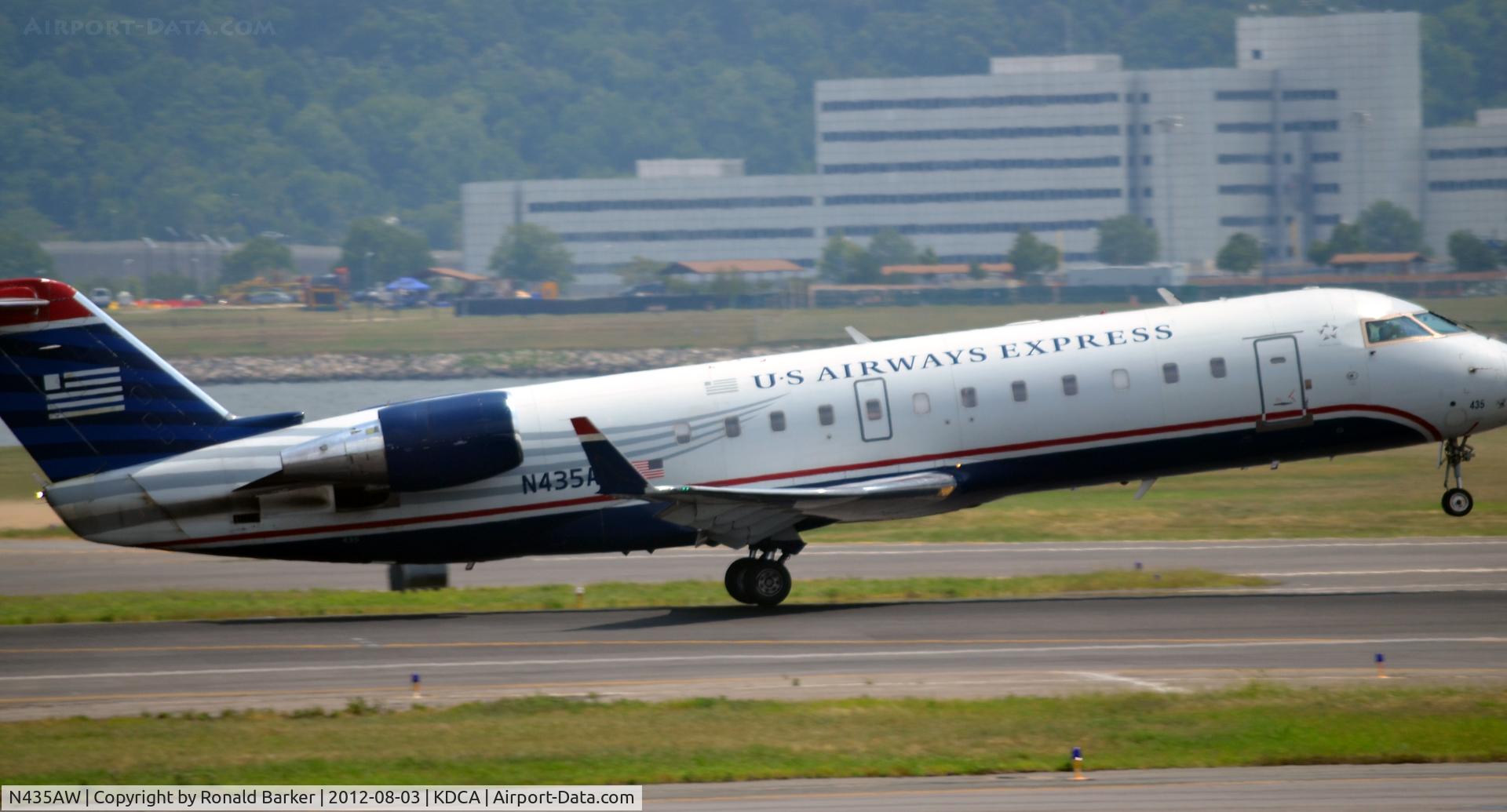 N435AW, 2002 Bombardier CRJ-200ER (CL-600-2B19) C/N 7724, Takeoff DCA