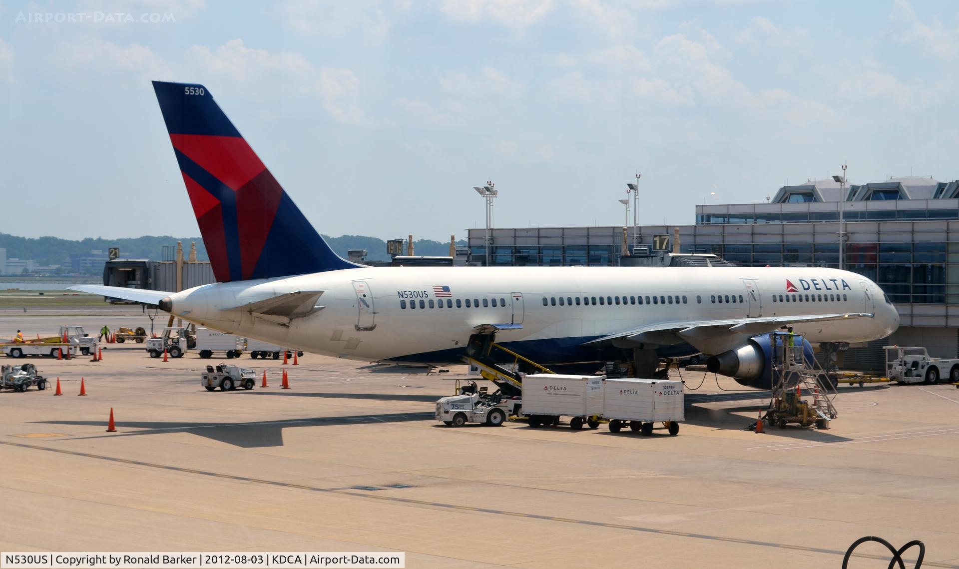 N530US, 1988 Boeing 757-251 C/N 23845, DCA VA
