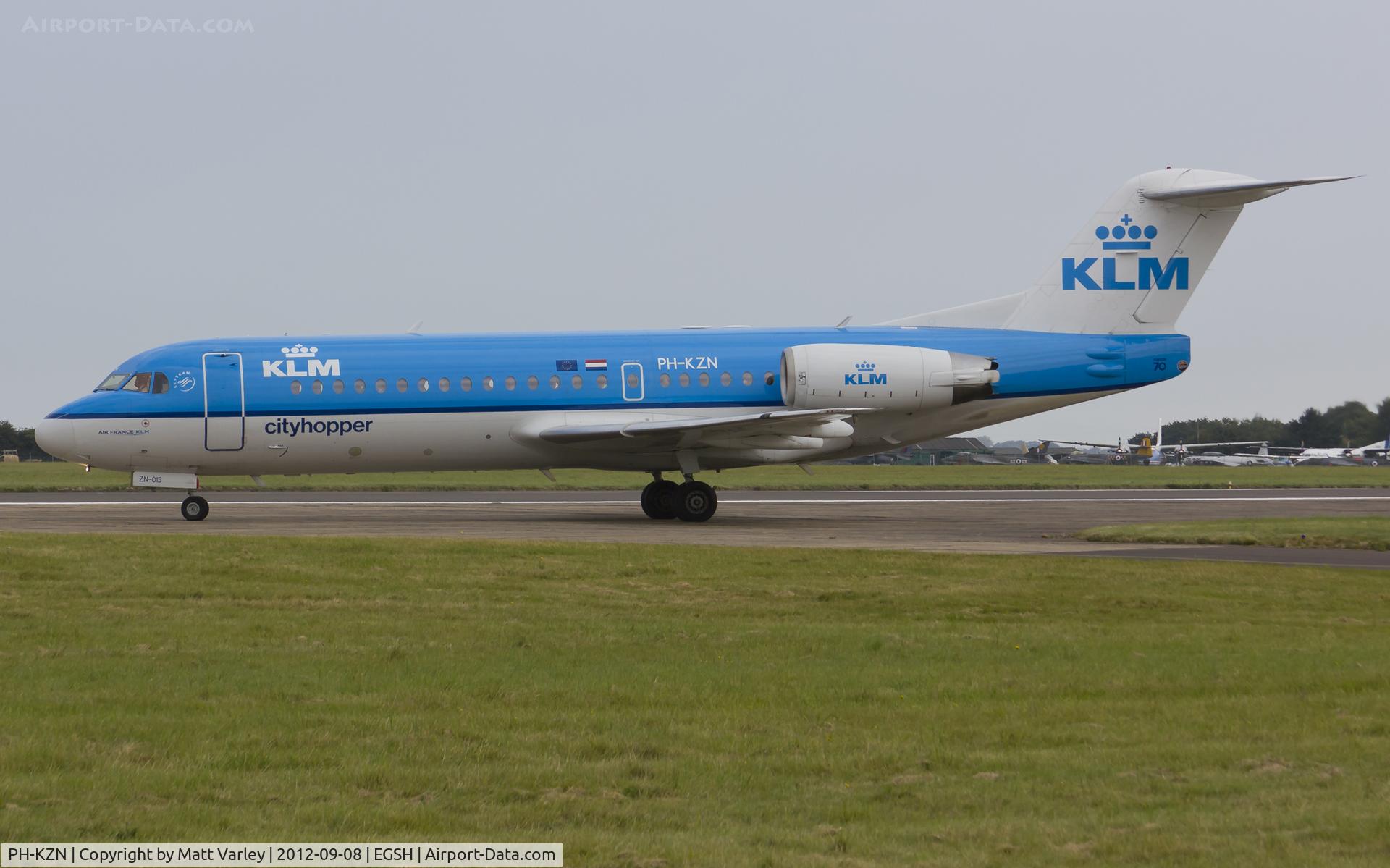 PH-KZN, 1995 Fokker 70 (F-28-0070) C/N 11553, Departing EGSH.