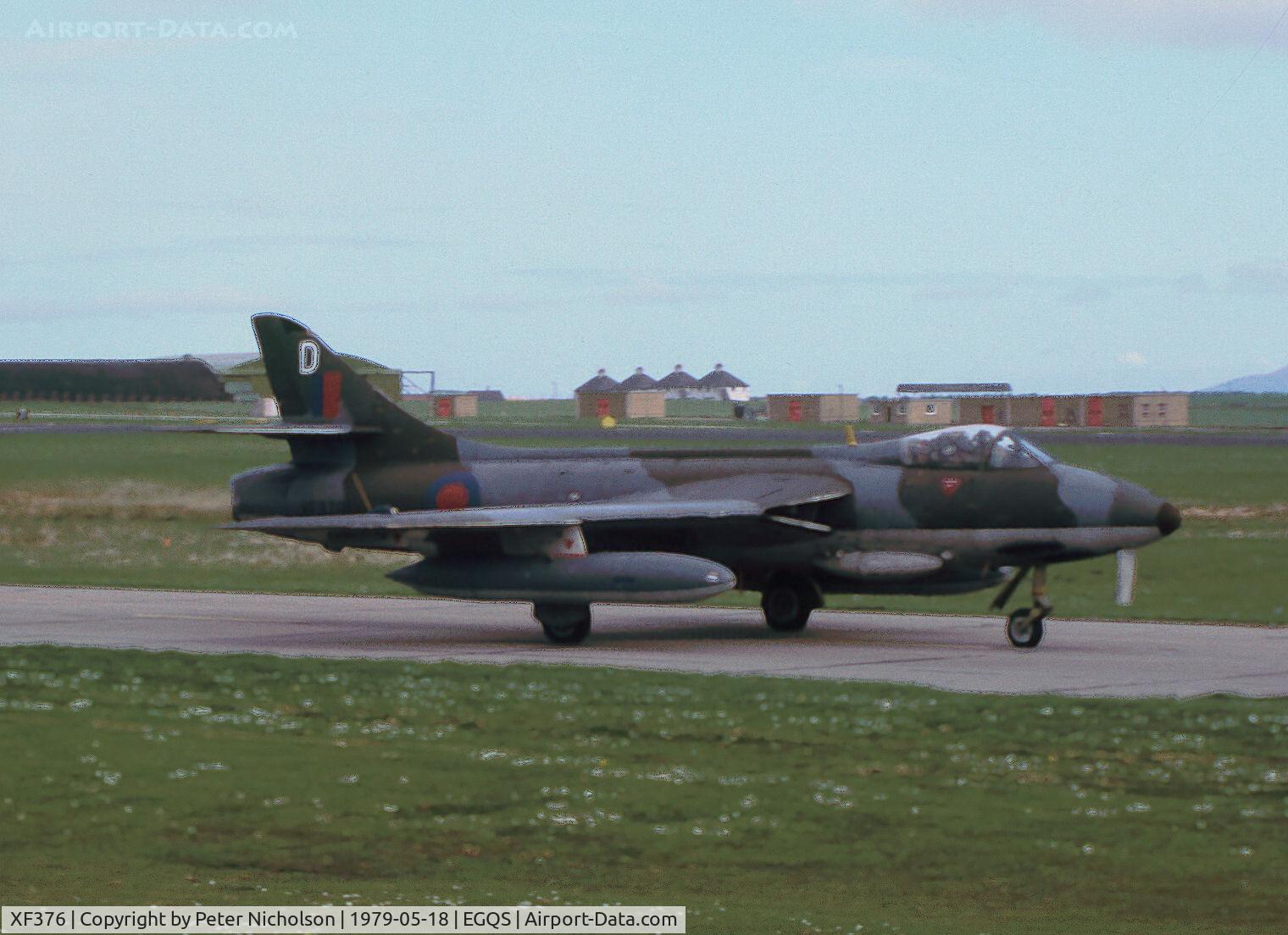 XF376, 1955 Hawker Hunter FGA.9 C/N S4/U/3276, Hunter FGA.9 of 2 Tactical Weapons Unit taxying to the active runway at RAF Lossiemouth in May 1979.