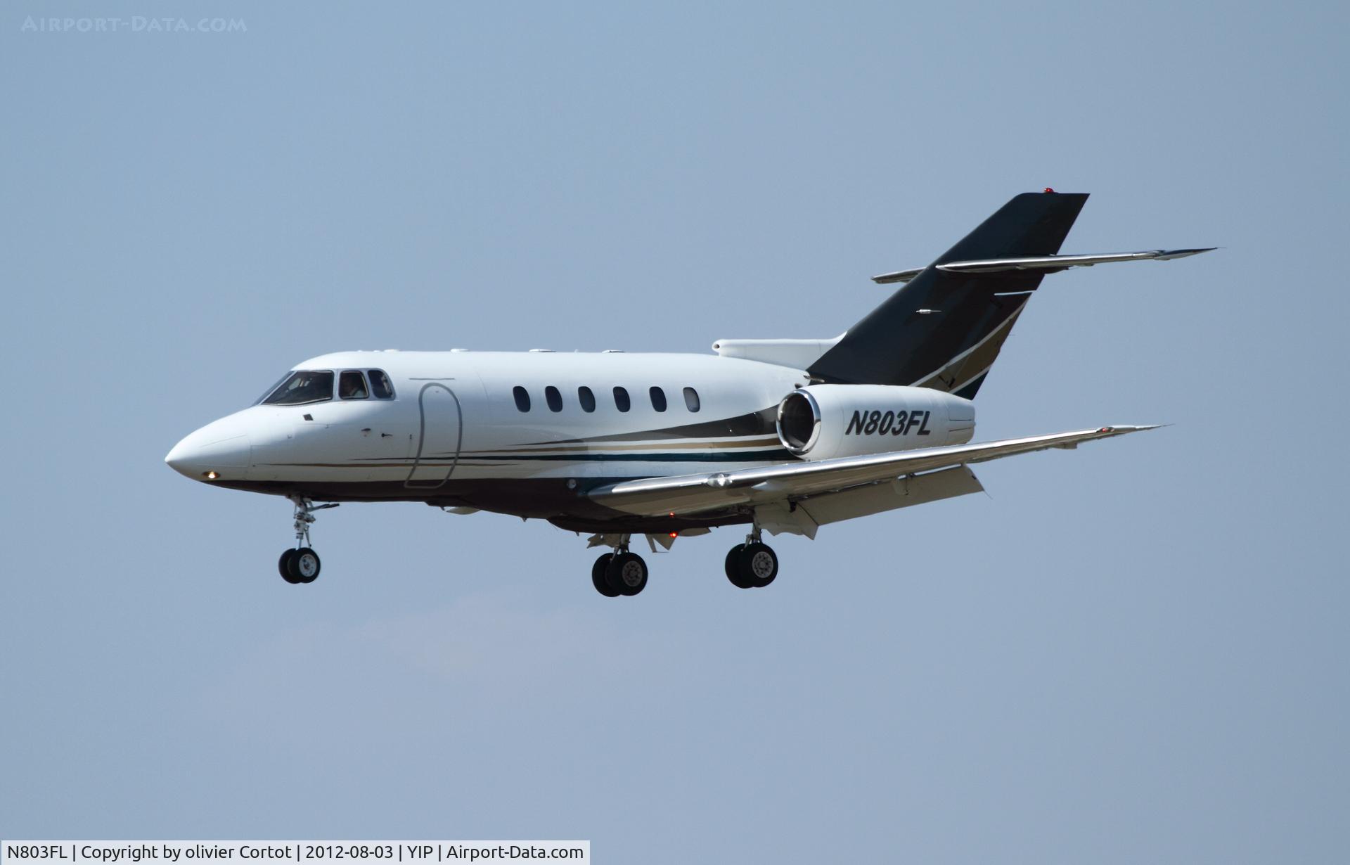N803FL, 1999 Raytheon Hawker 800XP C/N 258455, Landing at Willow run airport