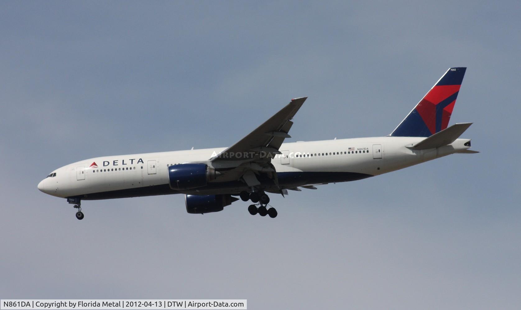 N861DA, 1999 Boeing 777-232 C/N 29952, Delta 777-200
