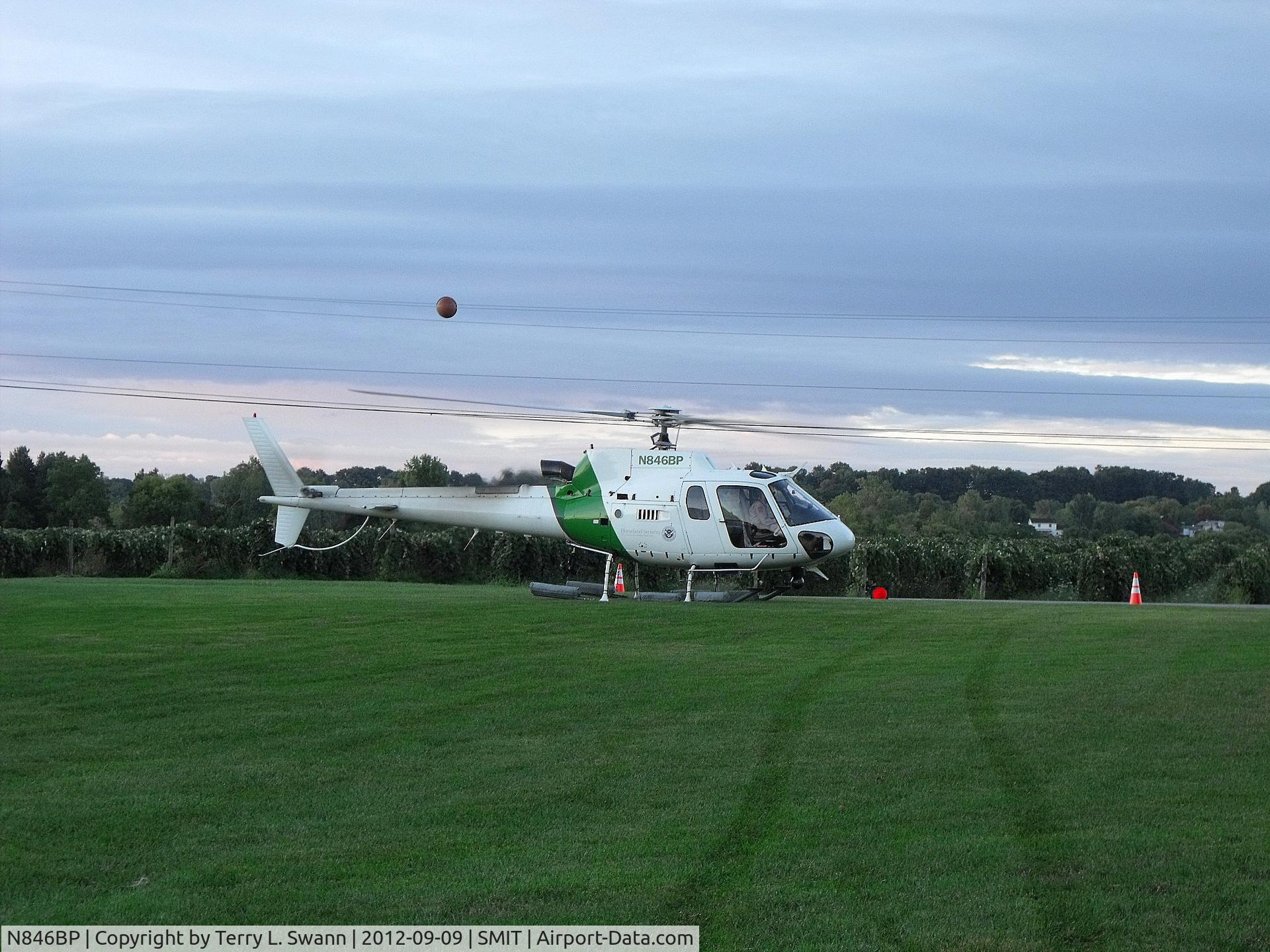 N846BP, 2002 Eurocopter AS-350B-3 Ecureuil Ecureuil C/N 3542, At Smith Airport.